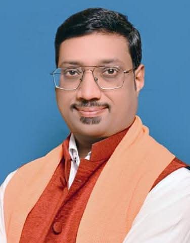 Sarangarh News : भाजपा पार्षद मयूरेश केशरवानी पर जानलेवा हमला,15 से अधिक लोगो ने किया जान से मारने का प्रयास,