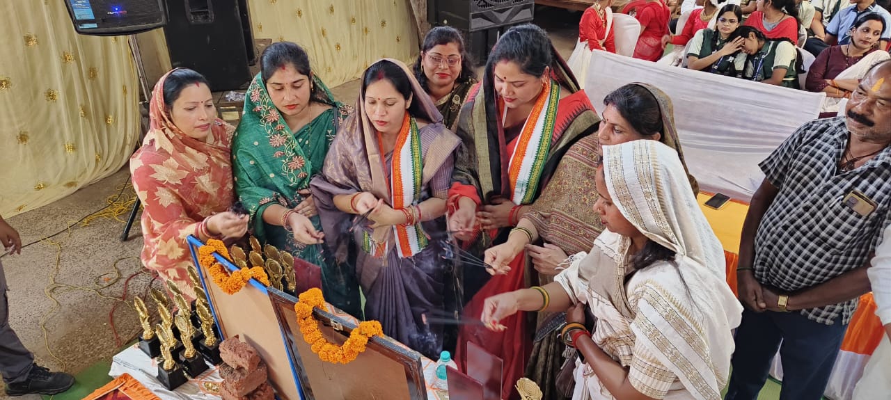 Sarangarh Bilaigarh News: सत्ता परिवर्तन के बाद नवगठित सारंगढ़-बिलाईगढ़ जिला के विकास कार्यों पर लगा ग्रहण