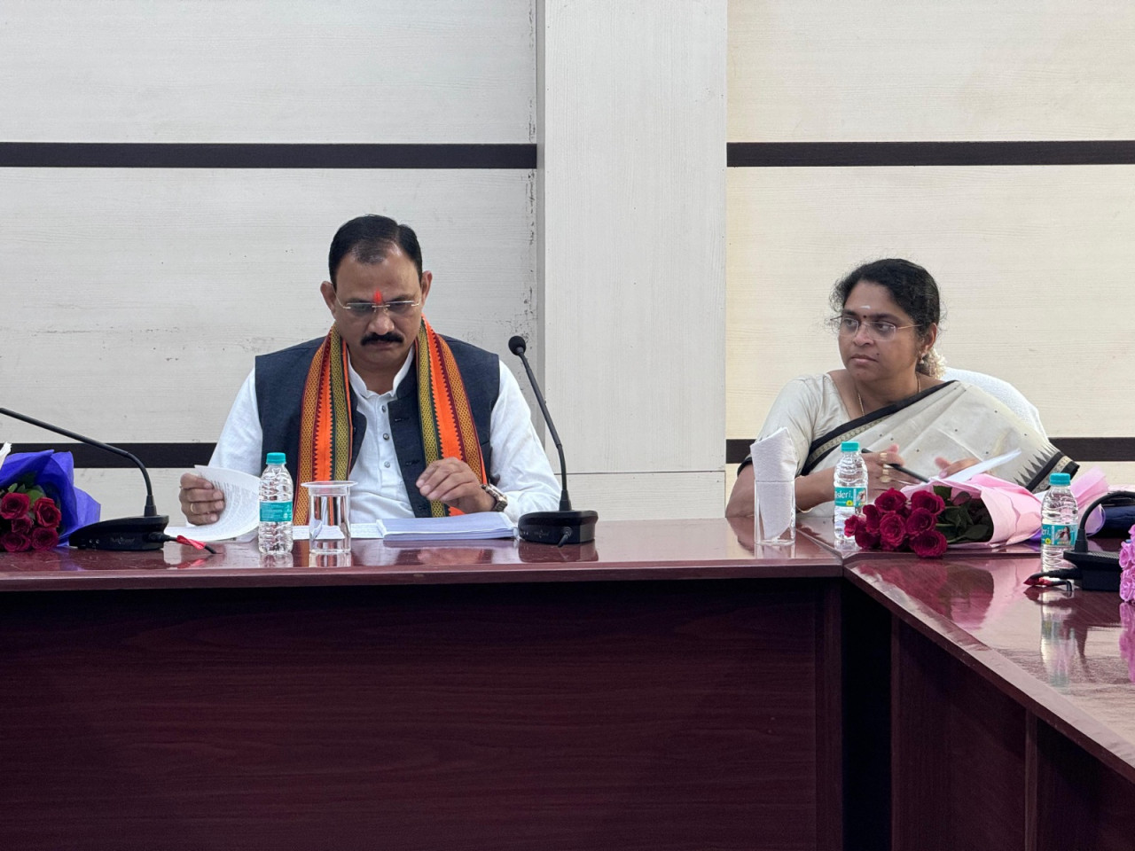Raipur News : मनेन्द्रगढ़ में बेवरेज डिपो या गोदाम खोलने पर बनी सहमति, चार जिलों को होगी सप्लाई