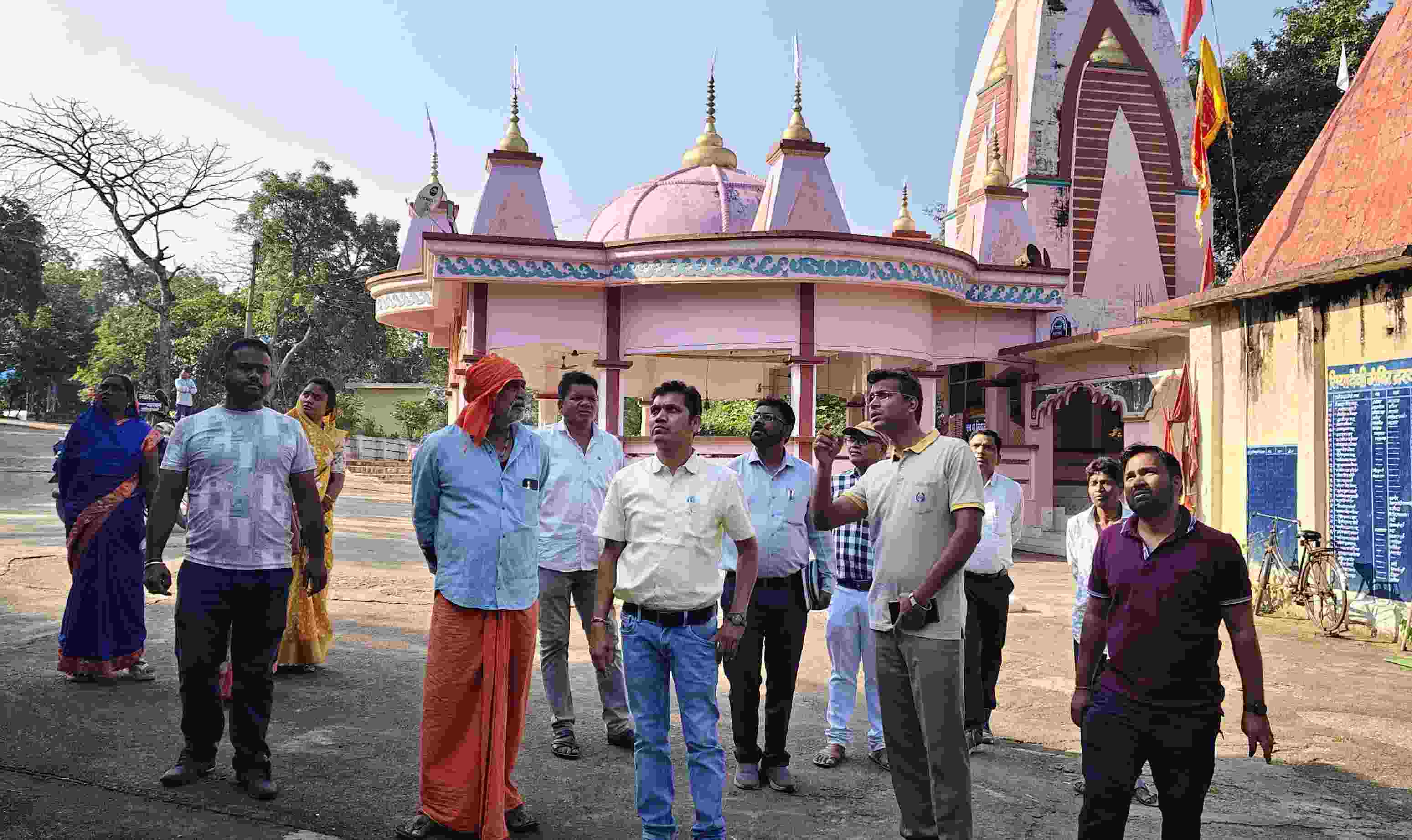 Balod news : गुरुर ब्लॉक के नारागांव में अधिकारियों का औचक निरीक्षण,